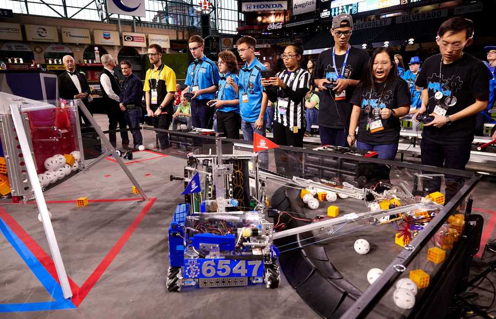 Students controlling their robot at a FIRST Tech Challenge competition